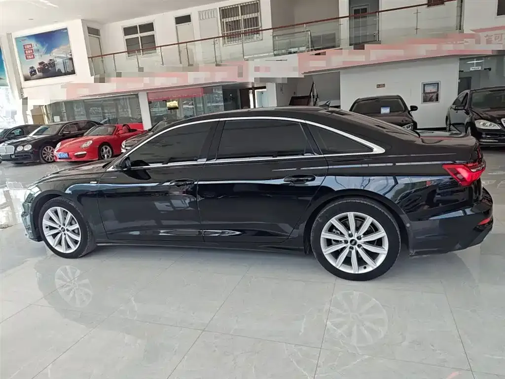 Audi A6L 2022 из CN, фото 5
