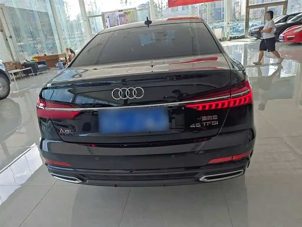 Audi A6L 2022 из CN, фото 6