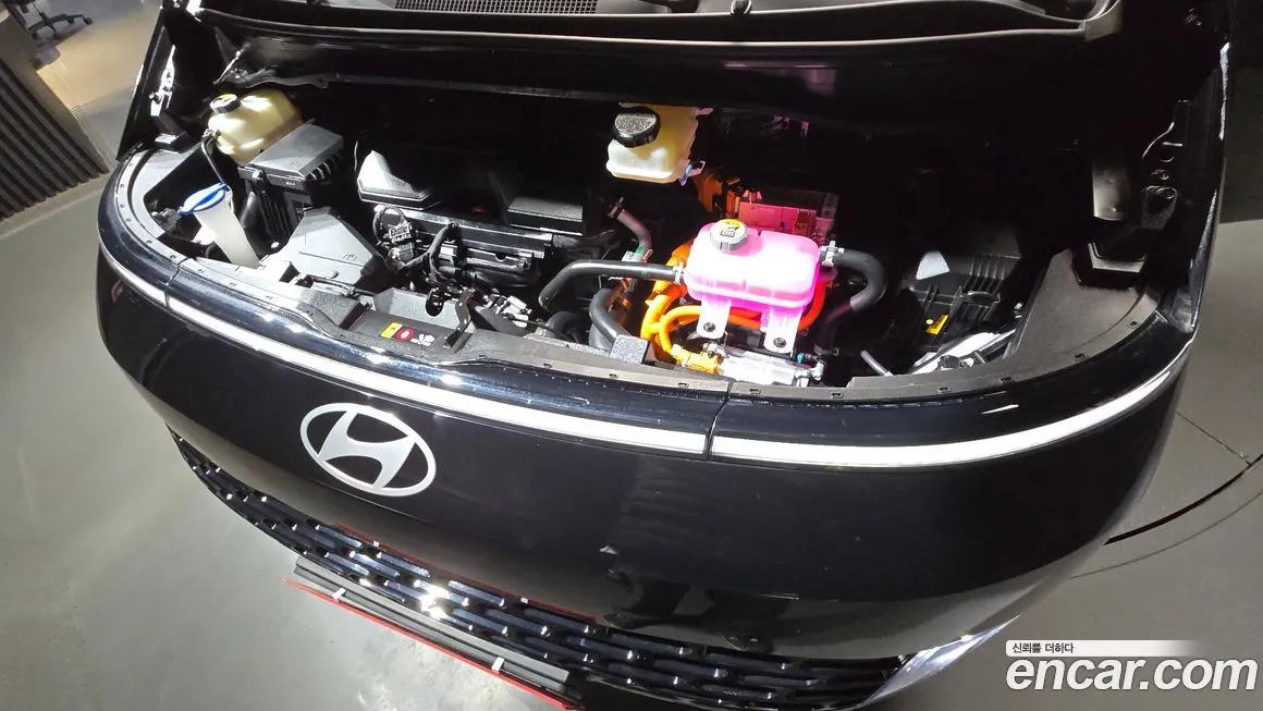 Hyundai Staria 2025 из KR, фото 6