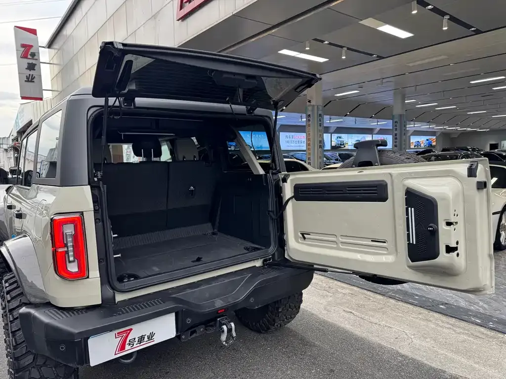 Ford Bronco 2024 из CN, фото 8