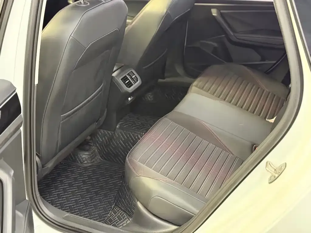 Volkswagen Lavida 2022 из CN, фото 6