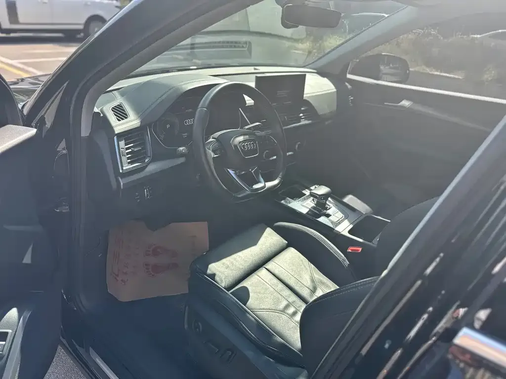 Audi Q5L 2022 из CN, фото 10
