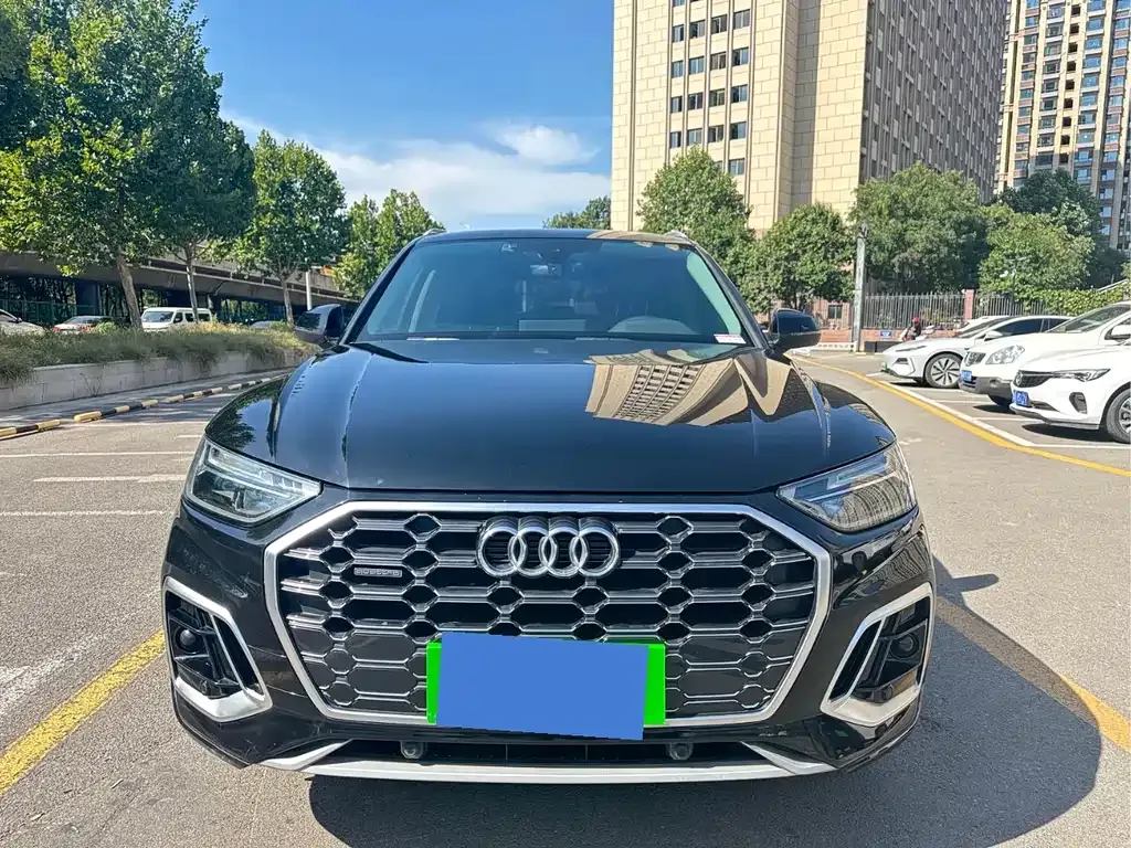 Audi Q5L 2022 из CN, фото 3