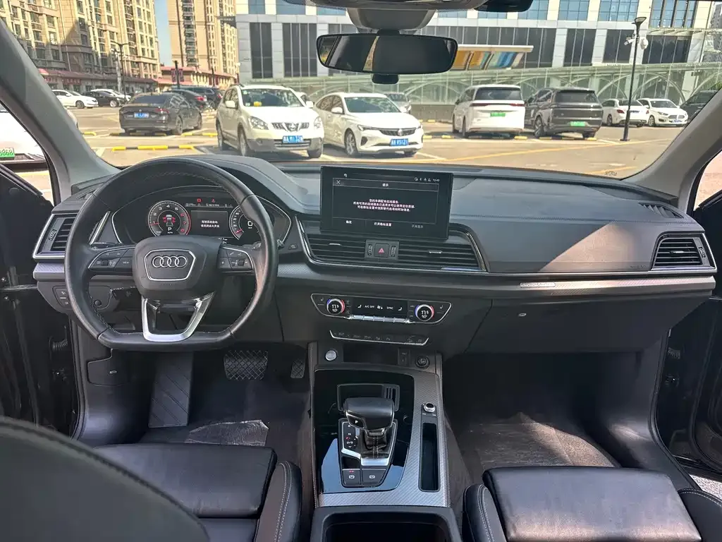 Audi Q5L 2022 из CN, фото 7