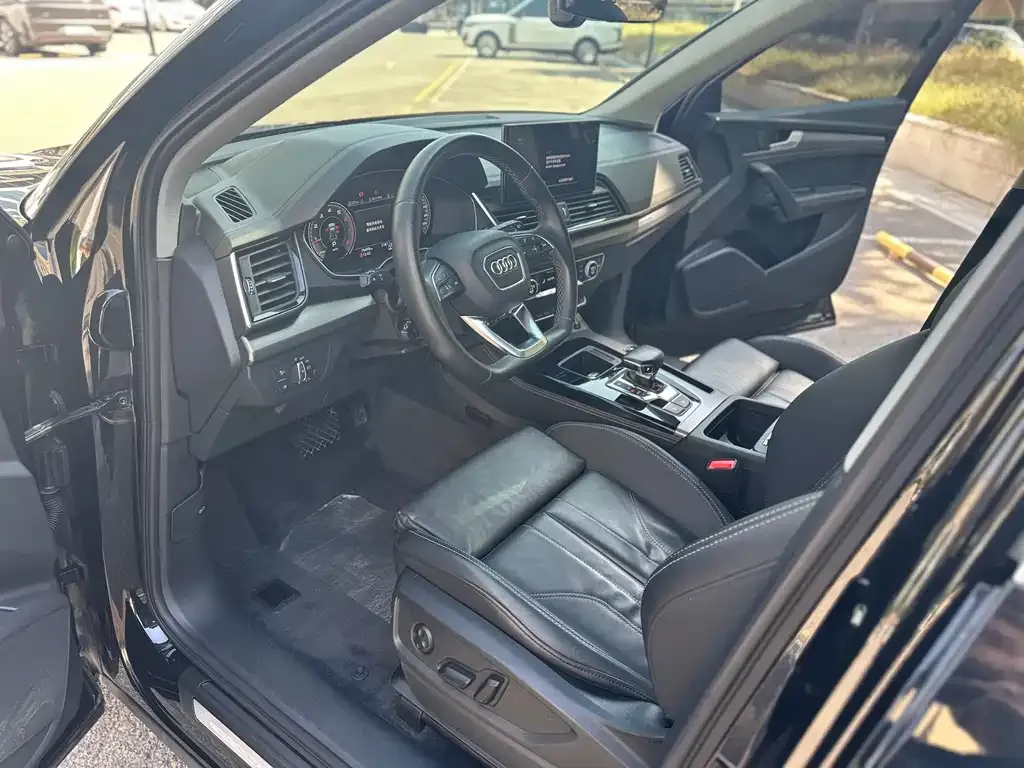 Audi Q5L 2022 из CN, фото 8