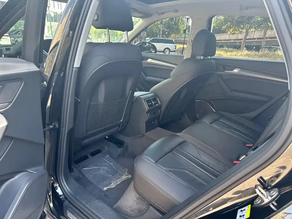 Audi Q5L 2022 из CN, фото 9