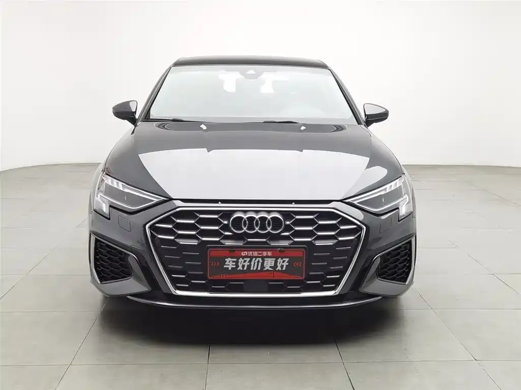 Audi A3 2023 из CN, фото 3