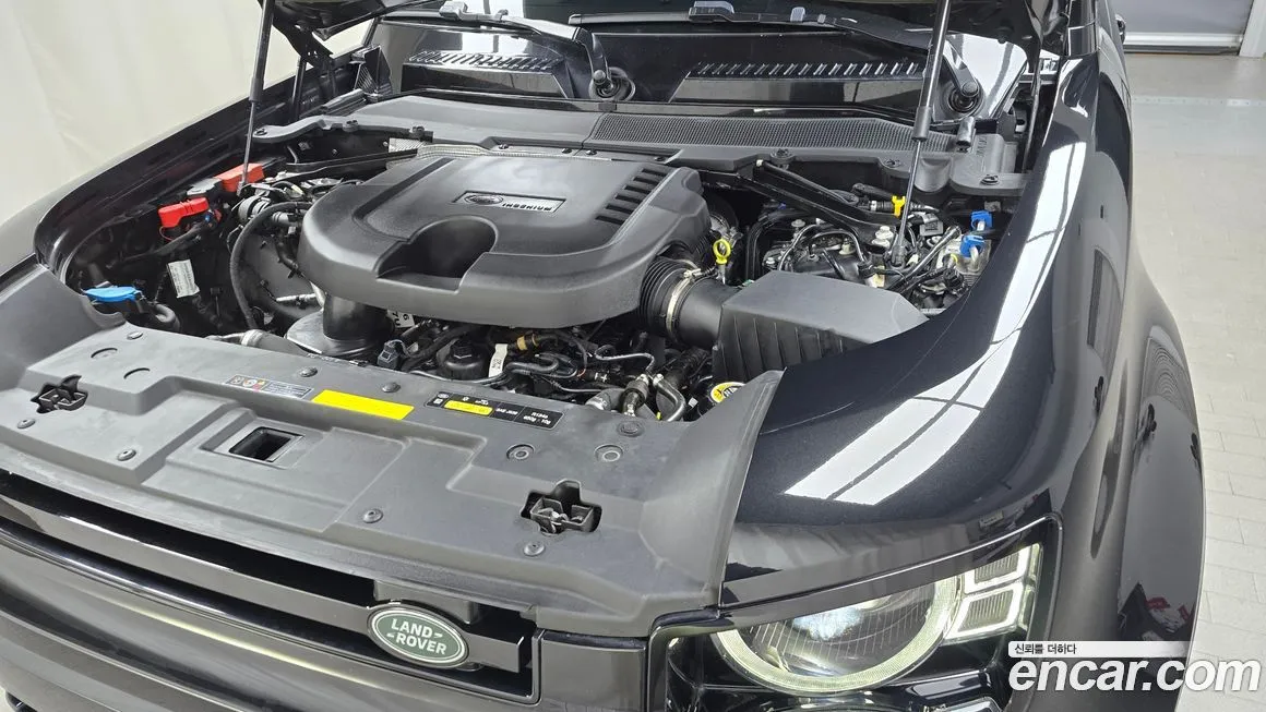 Land Rover Defender 2023 из KR, фото 6