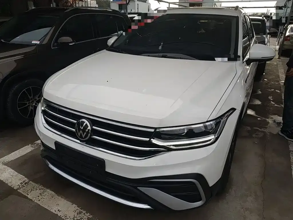 Volkswagen Tiguan L 2022 из CN, фото 1