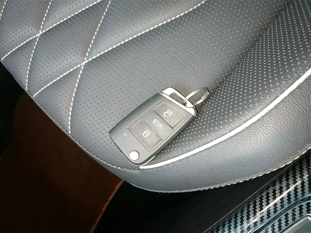 Volkswagen Tiguan L 2022 из CN, фото 9