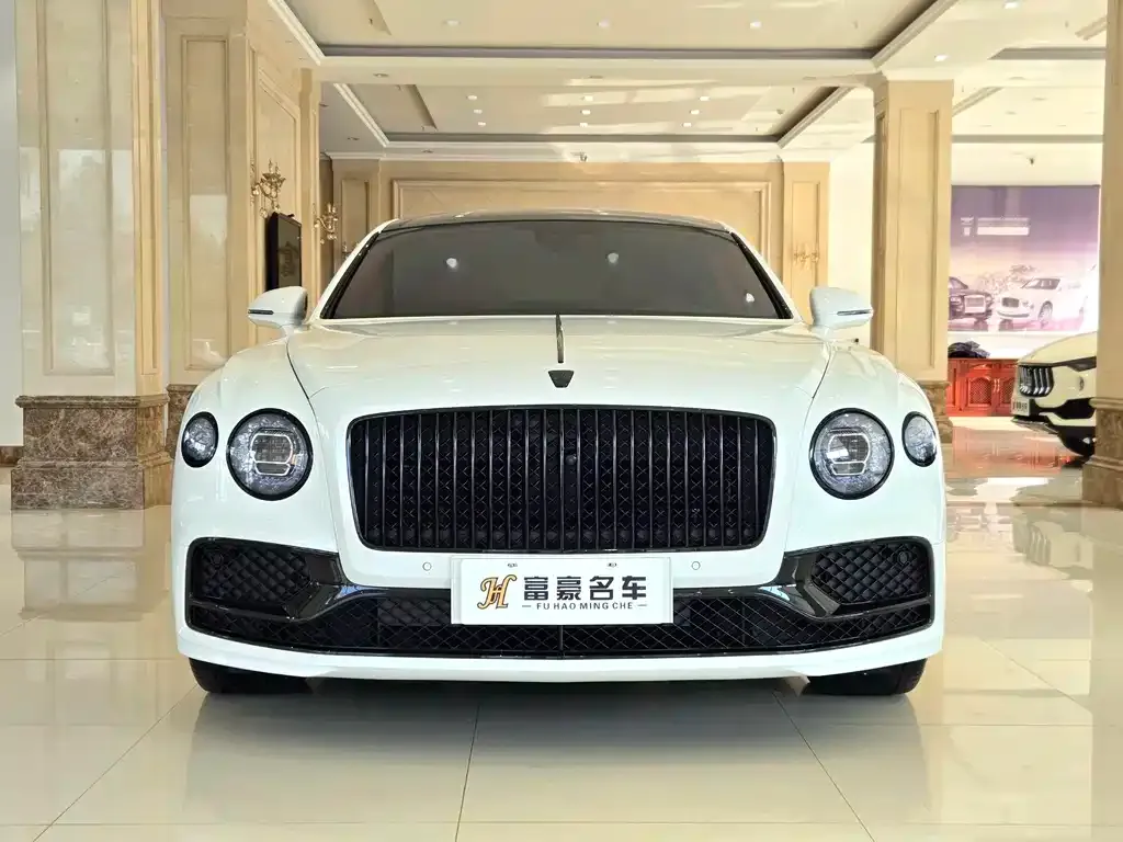 Bentley Flying Spur PHEV 2022 из CN, фото 2