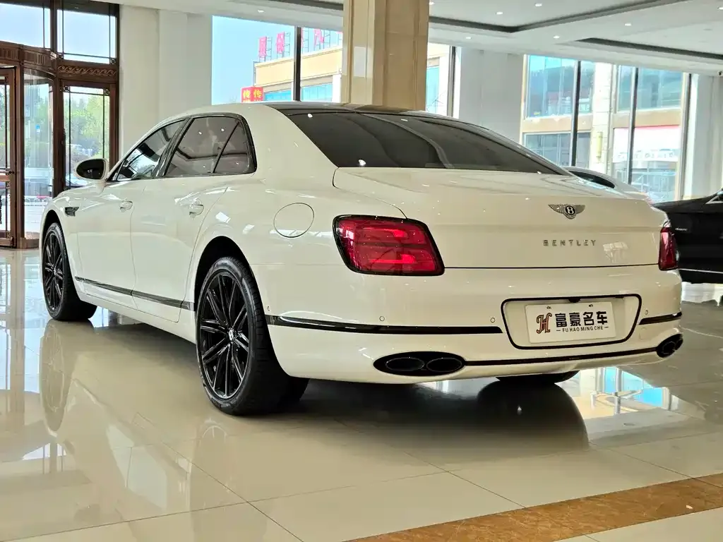 Bentley Flying Spur PHEV 2022 из CN, фото 4