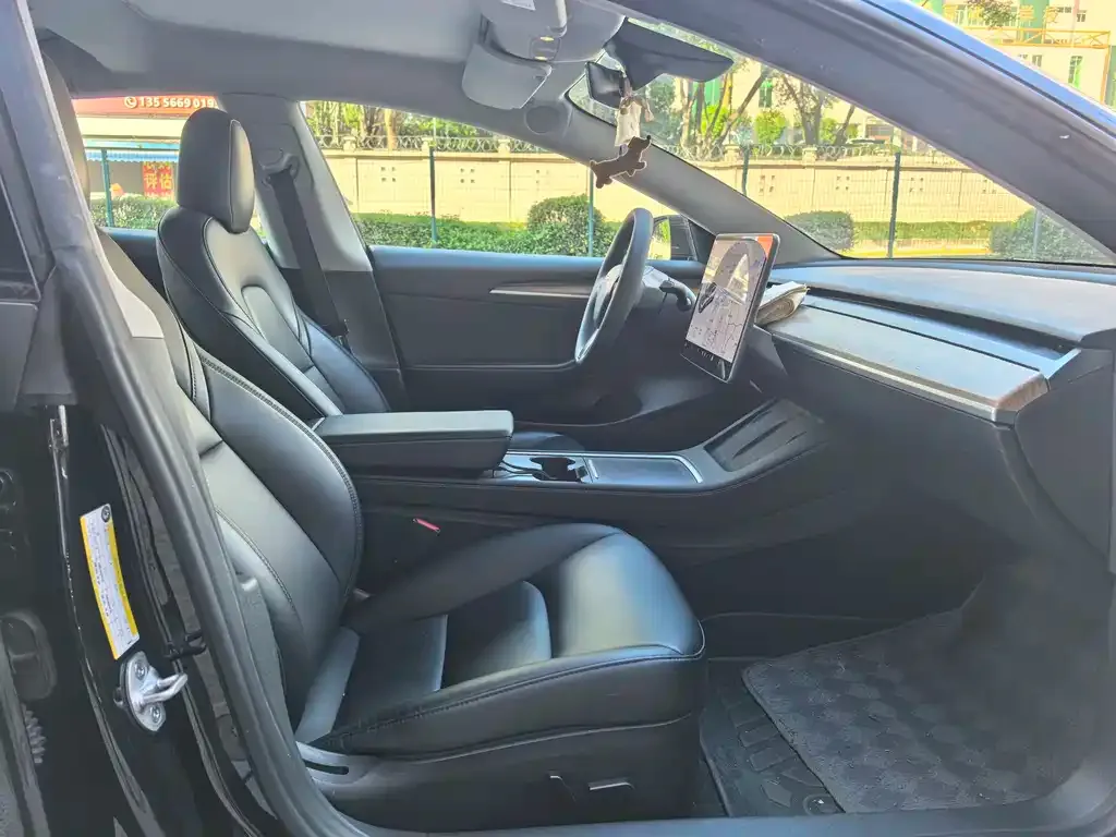 Tesla Model 3 2022 из CN, фото 7
