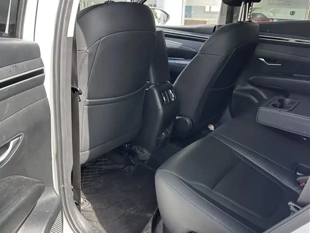 Hyundai Tucson 2022 из CN, фото 3