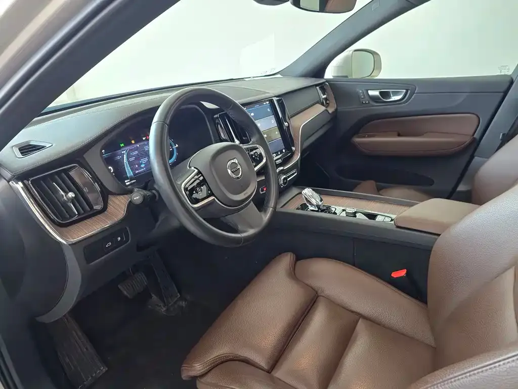 [object Object] XC60 PHEV 2023 из CN, фото 9