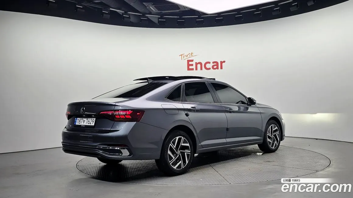 Volkswagen Jetta 2023 из KR, фото 2