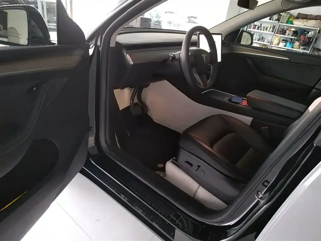 Tesla Model Y 2022 из CN, фото 2
