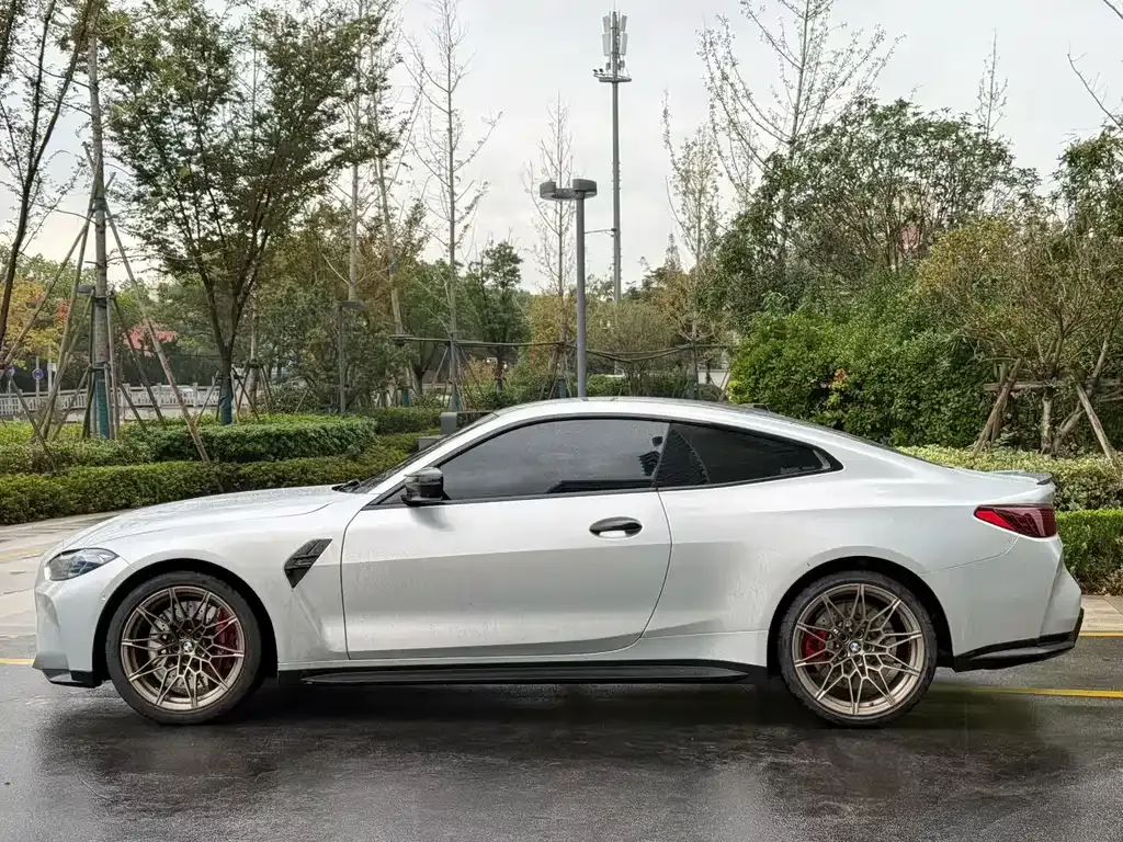 BMW M4 2024 из CN, фото 2