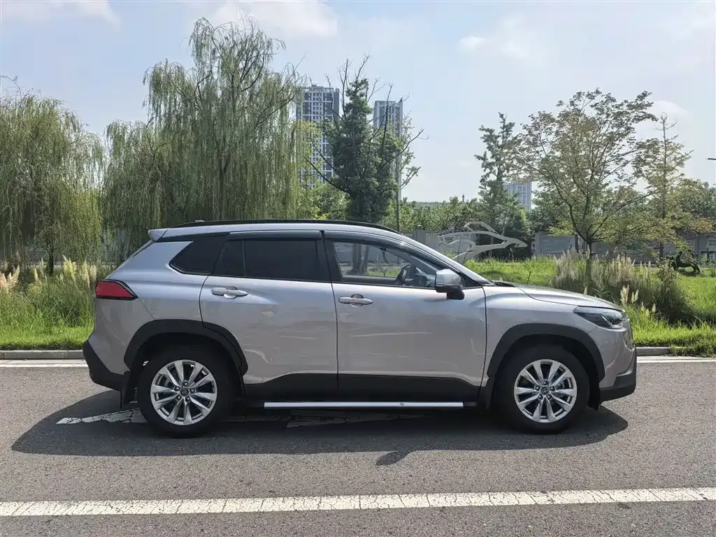 [object Object] Corolla Cross 2025 из CN, фото 8