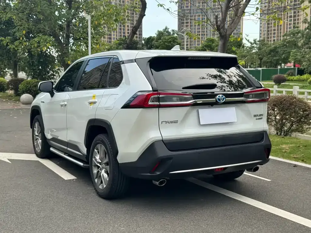 Toyota Wildlander 2022 из CN, фото 9