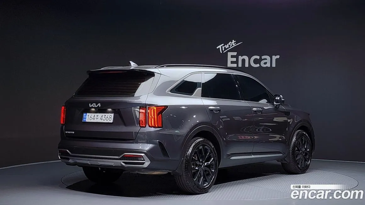 Kia Sorento 2023 из KR, фото 2