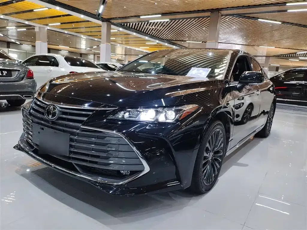Toyota Avalon 2022 из CN, фото 2