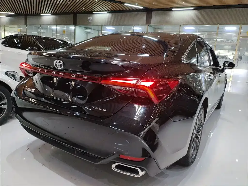 Toyota Avalon 2022 из CN, фото 7