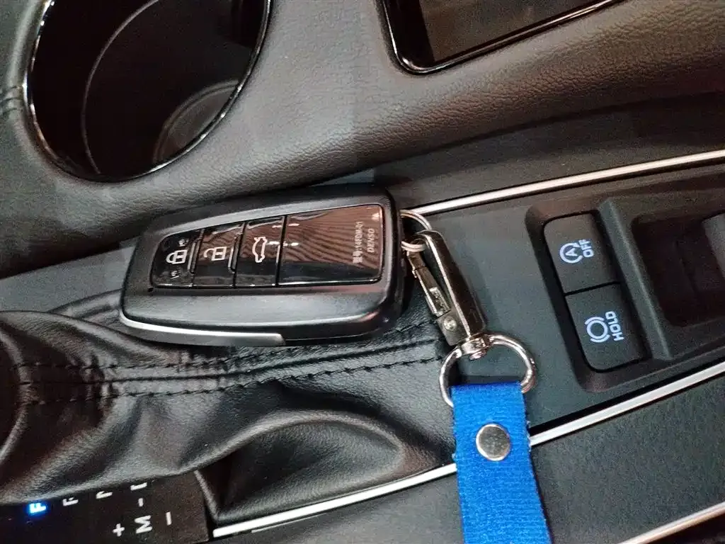 Toyota Avalon 2022 из CN, фото 9
