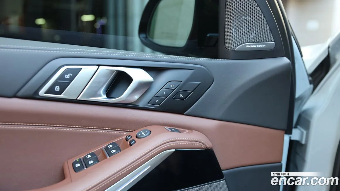 BMW X5 — фото 10