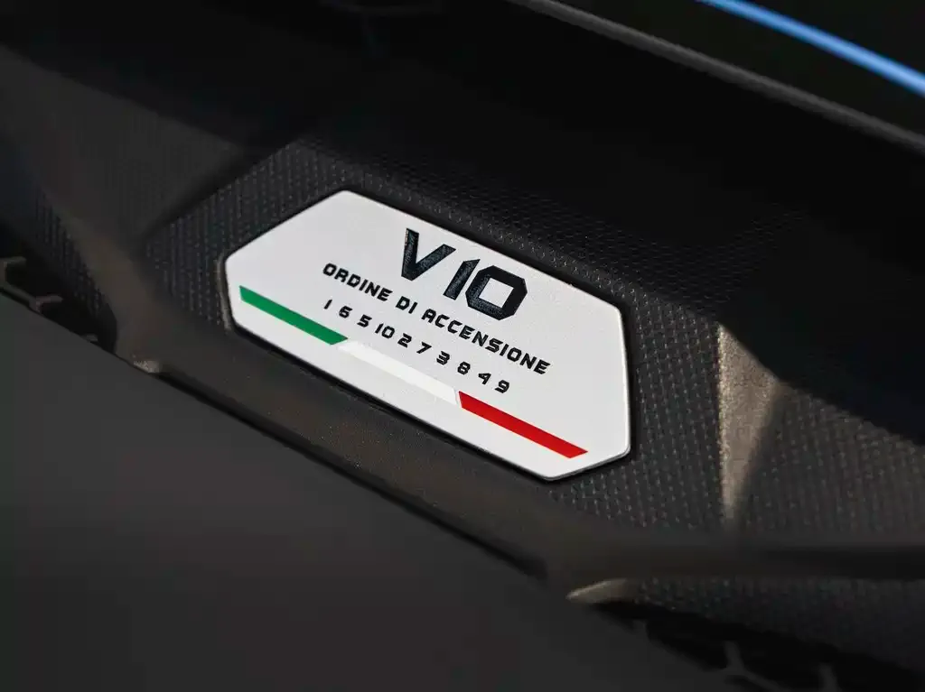 Lamborghini Huracan 2023 из CN, фото 10