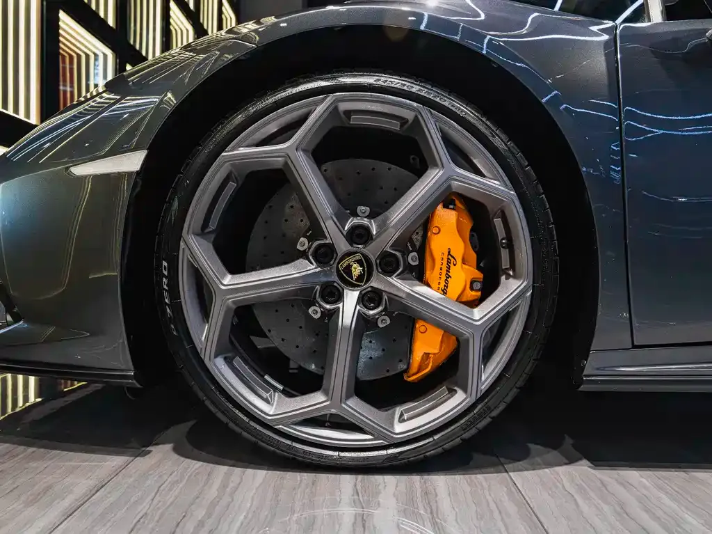 Lamborghini Huracan 2023 из CN, фото 9