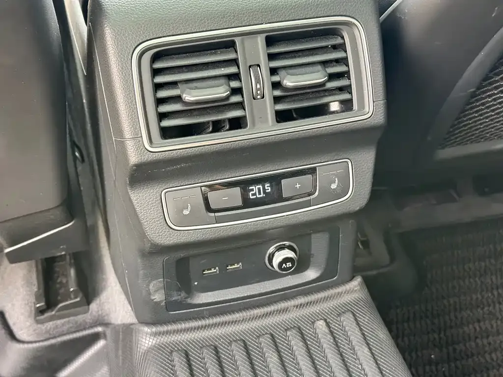 Audi Q5L 2023 из CN, фото 10