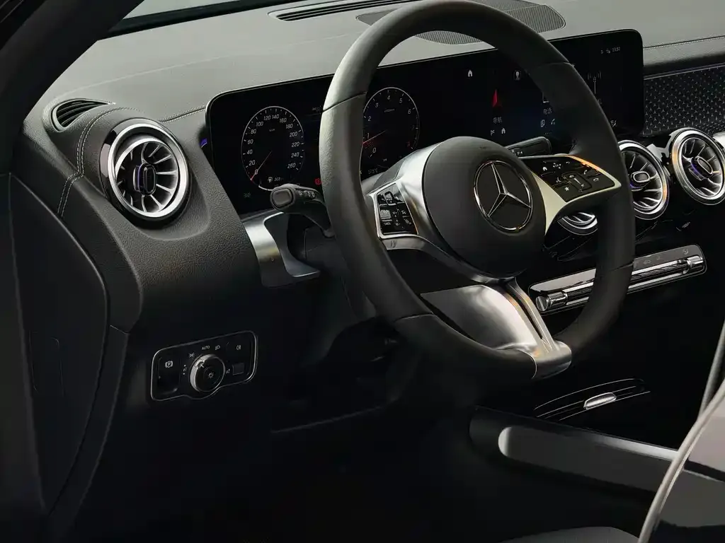 Mercedes-Benz GLB 2024 из CN, фото 5