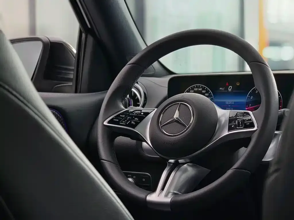 Mercedes-Benz GLB 2024 из CN, фото 9