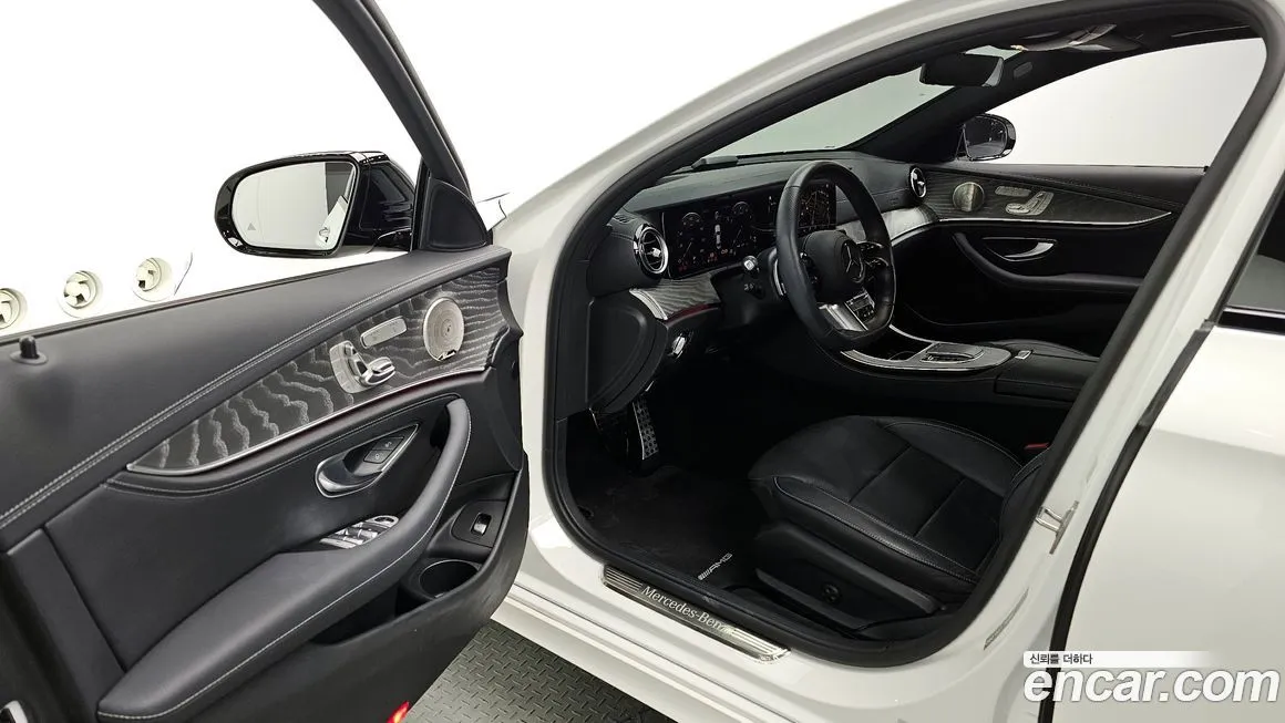 Mercedes-Benz E-Class 2023 из KR, фото 10