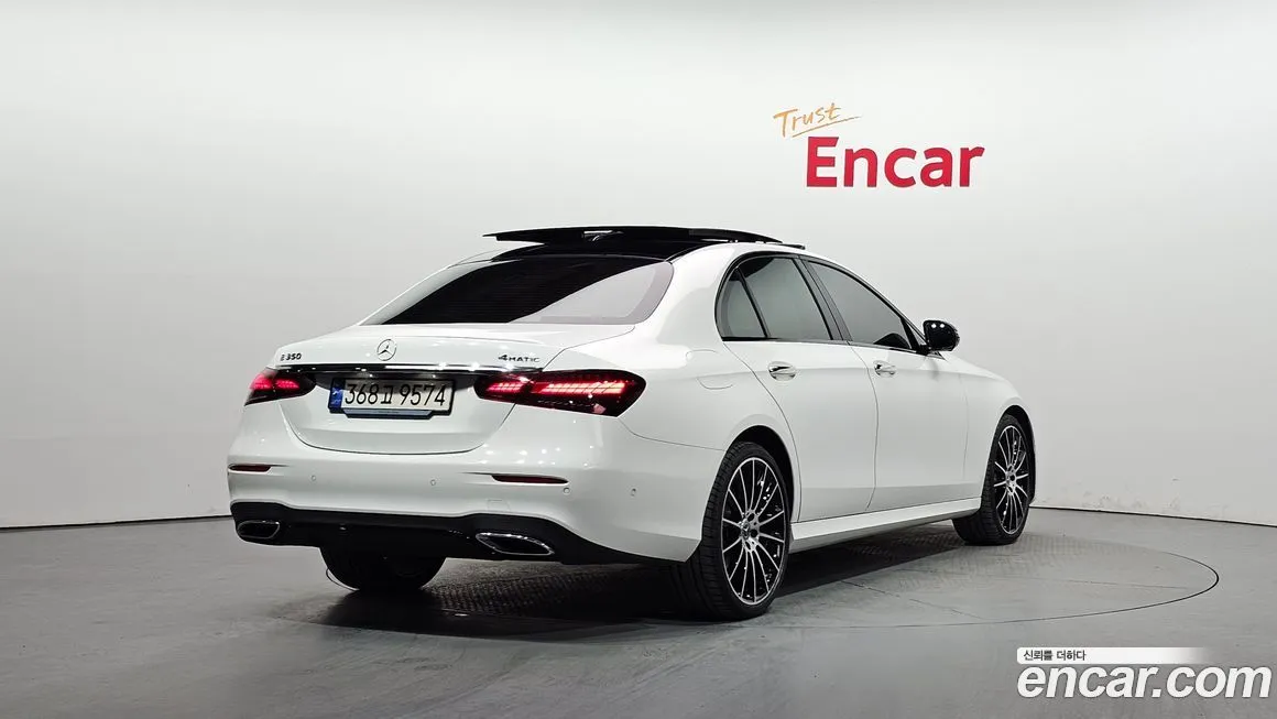 Mercedes-Benz E-Class 2023 из KR, фото 2