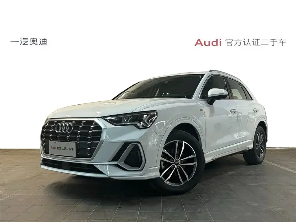 Audi Q3 2023 из CN, фото 1