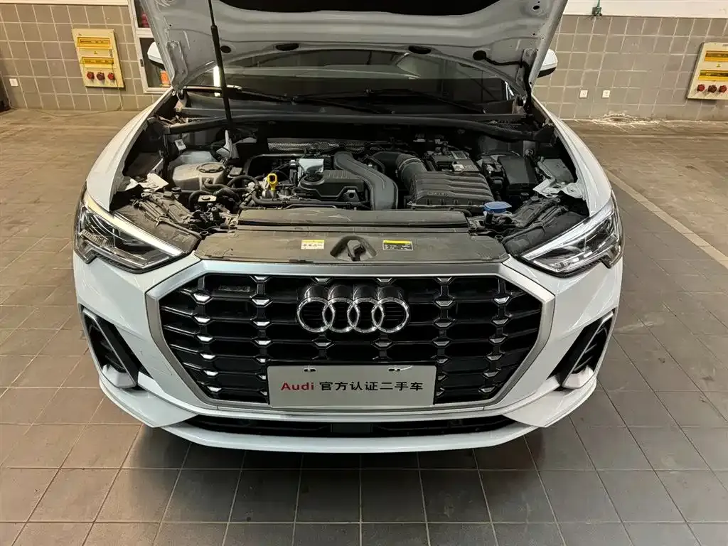 Audi Q3 2023 из CN, фото 7