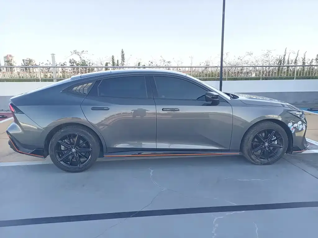 Changan UNI-V 2023 из CN, фото 4