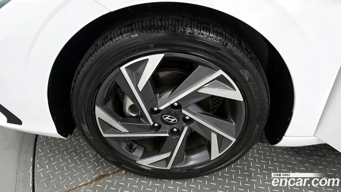 Hyundai AVANTE — фото 5