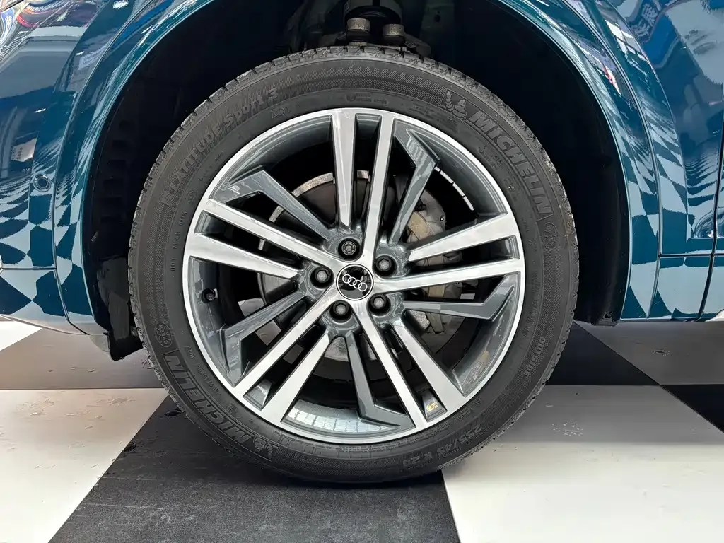 Audi Q5L 2022 из CN, фото 4