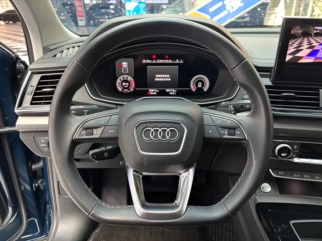 Audi Q5L 2022 из CN, фото 8