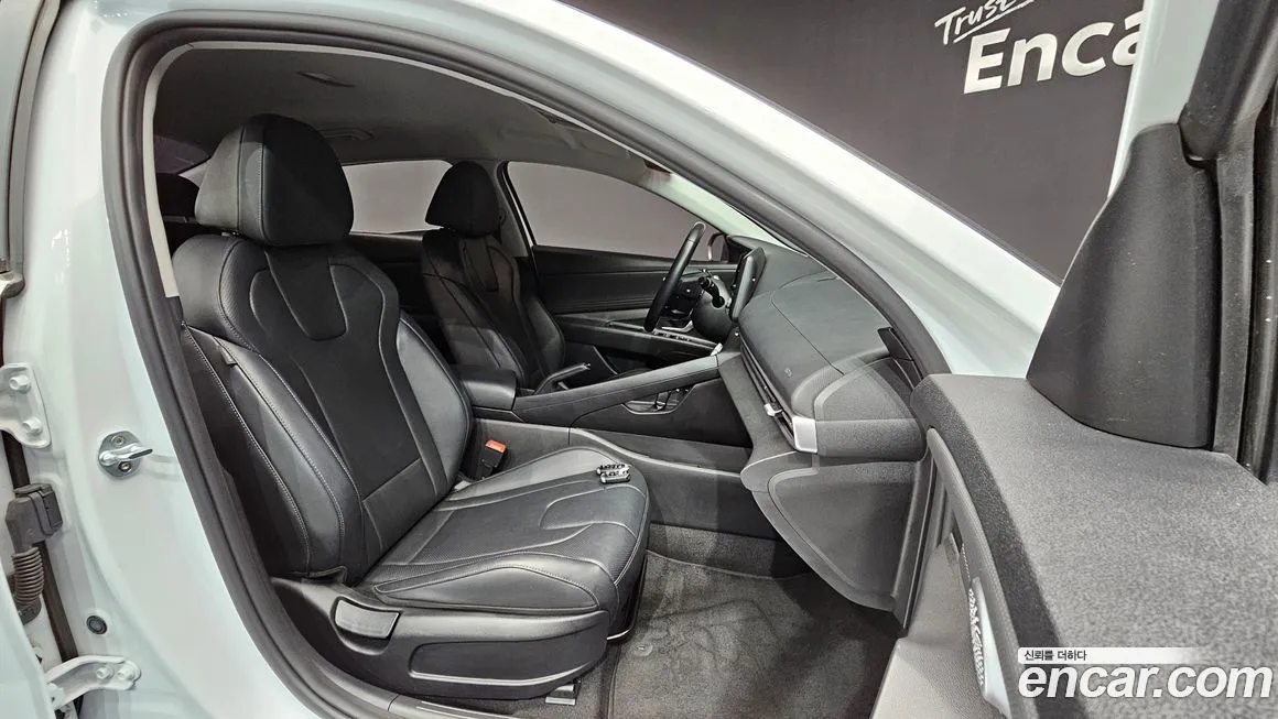 Hyundai AVANTE — фото 10