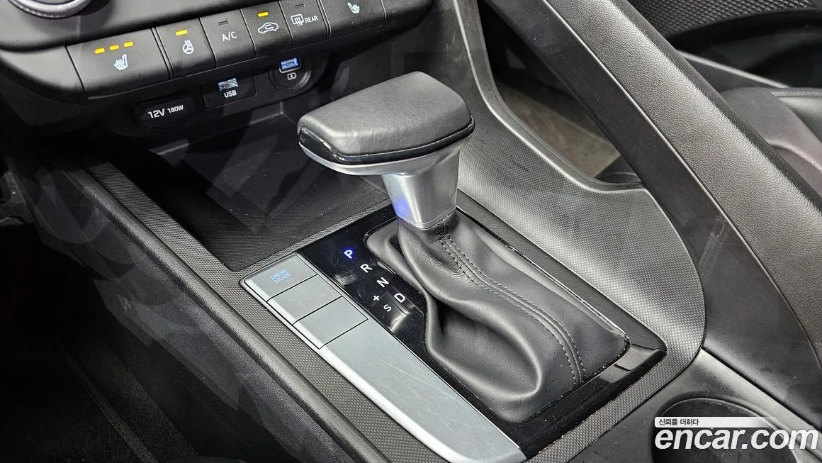 Hyundai AVANTE — фото 9