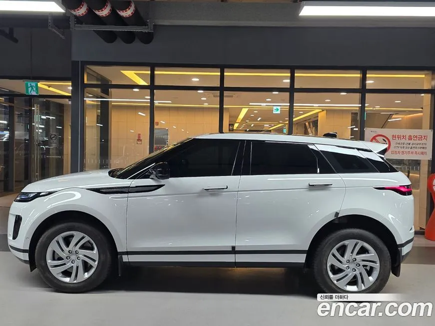 Land Rover Range Rover Evoque 2024 из KR, фото 3