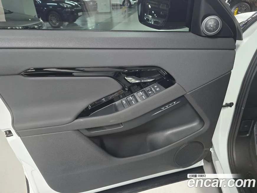 Land Rover Range Rover Evoque 2024 из KR, фото 9