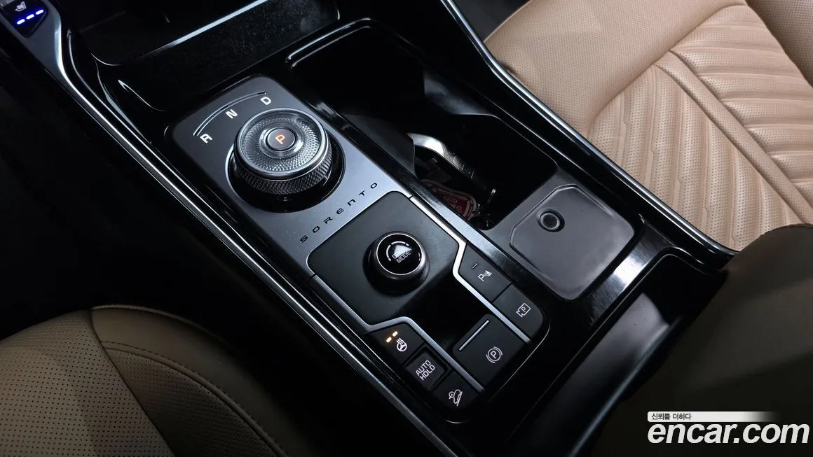 Kia Sorento — фото 9