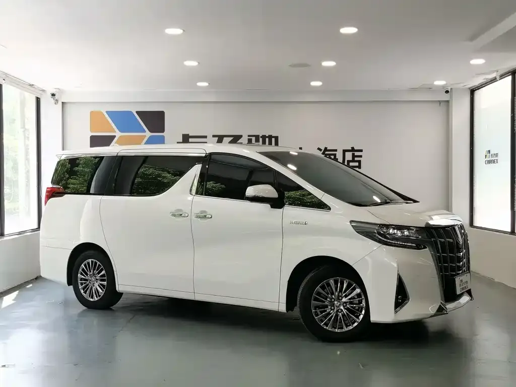 Toyota Alphard 2022 из CN, фото 2