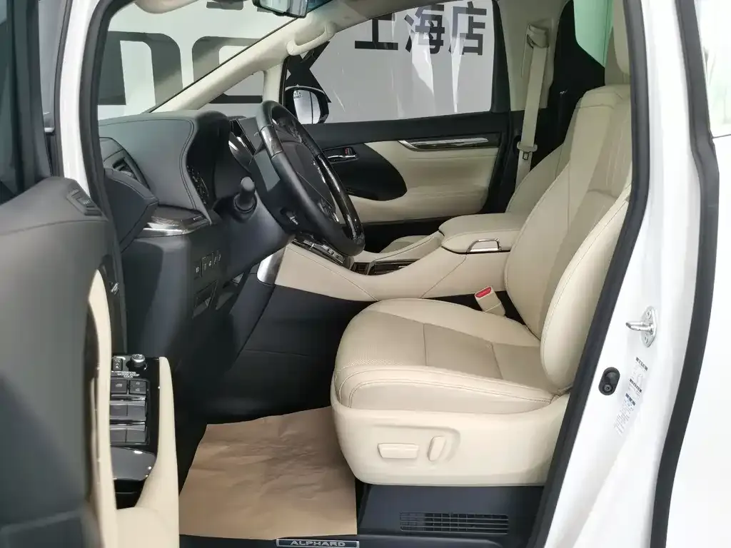 Toyota Alphard 2022 из CN, фото 8