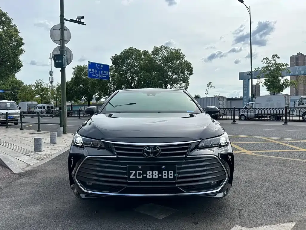 Toyota Avalon 2021 из CN, фото 2